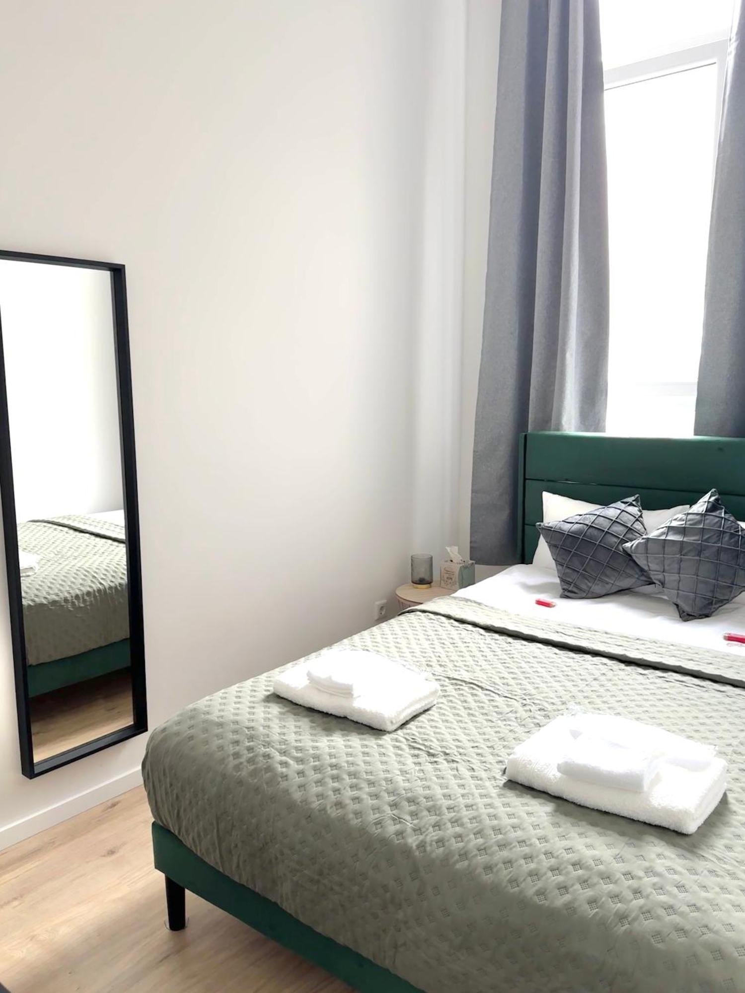 Heaven Homes - Privatzimmer Mit Bad Im Herzen Von Duesseldorf Extérieur photo